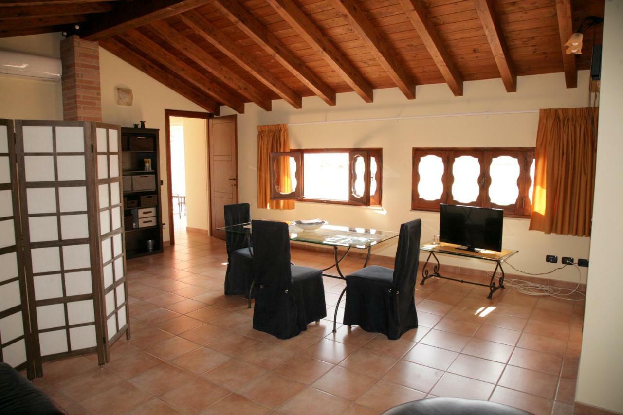 L'Isola Felice Apartment Monserrato Bagian luar foto