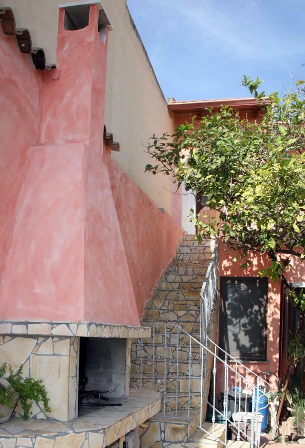 L'Isola Felice Apartment Monserrato Bagian luar foto