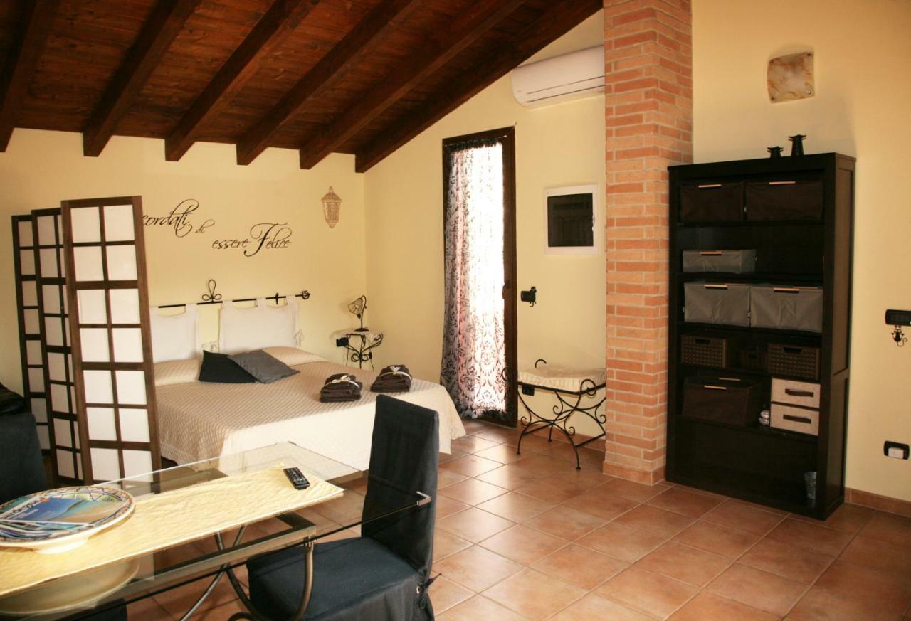 L'Isola Felice Apartment Monserrato Bagian luar foto